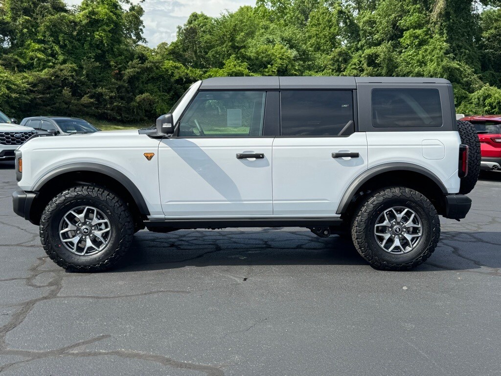 New 2025 Ford Bronco Badlands SUV