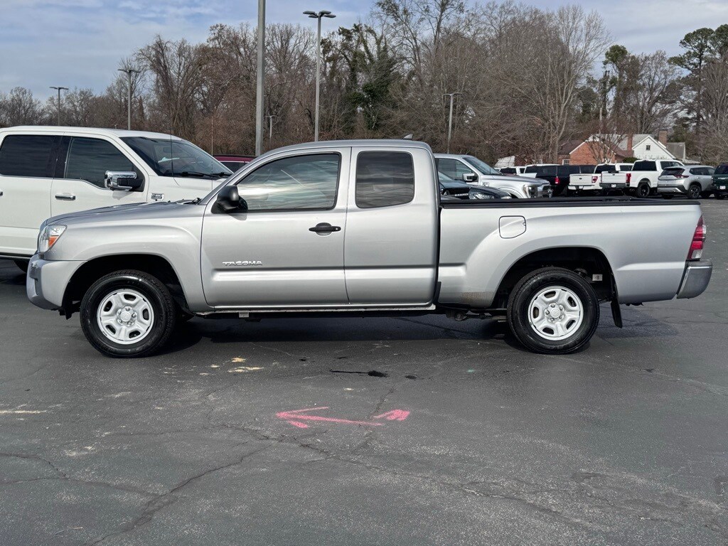 Used 2015 Toyota Tacoma Base Truck