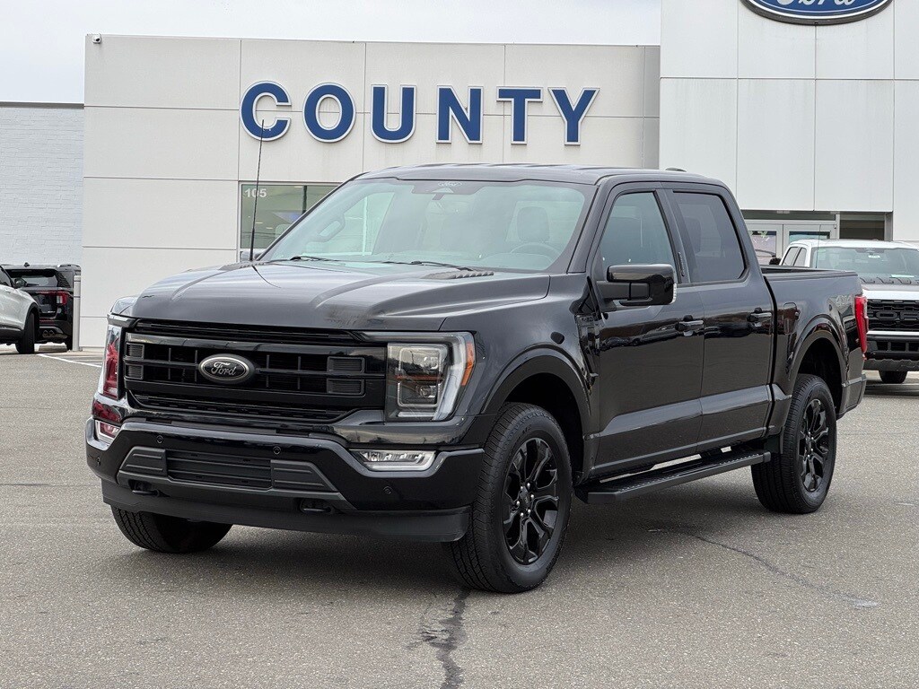2022 Ford F-150 Lariat photo 2