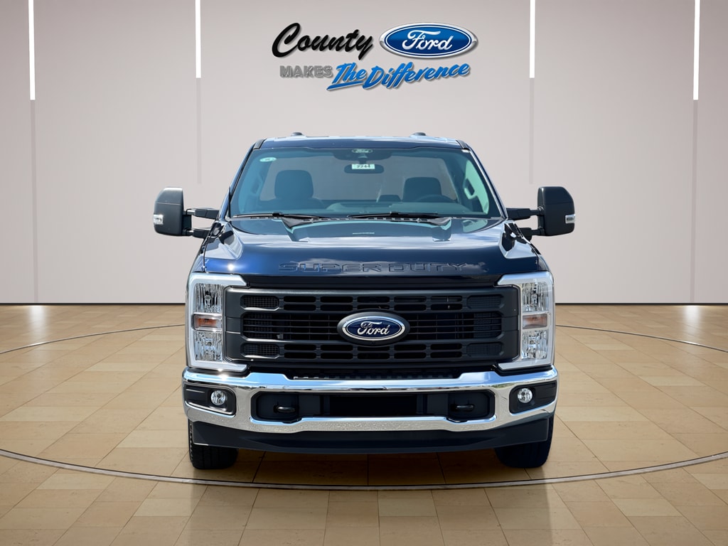 2025 Ford F-350 Super Duty XL - Photo 11