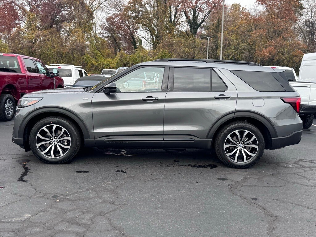New 2026 Ford Explorer ST-Line SUV