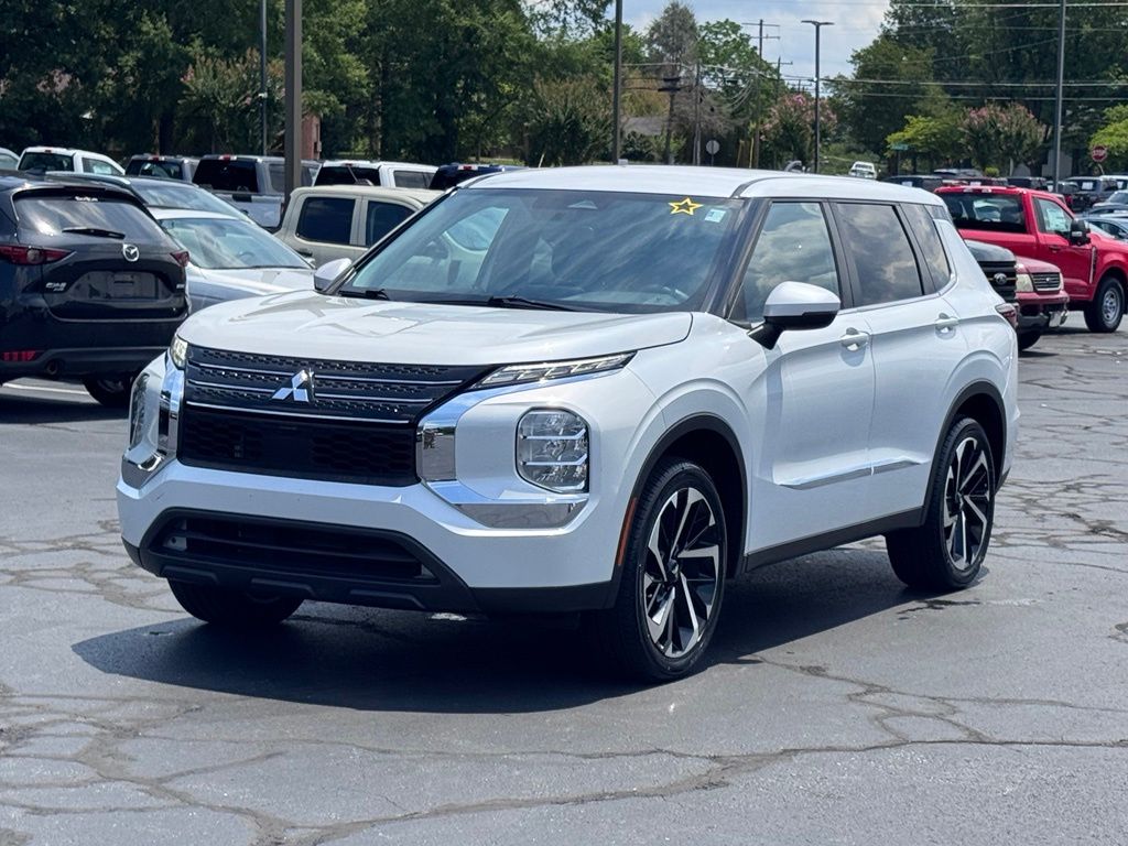Used 2022 Mitsubishi Outlander ES with VIN JA4J3TA87NZ040624 for sale in Graham, NC