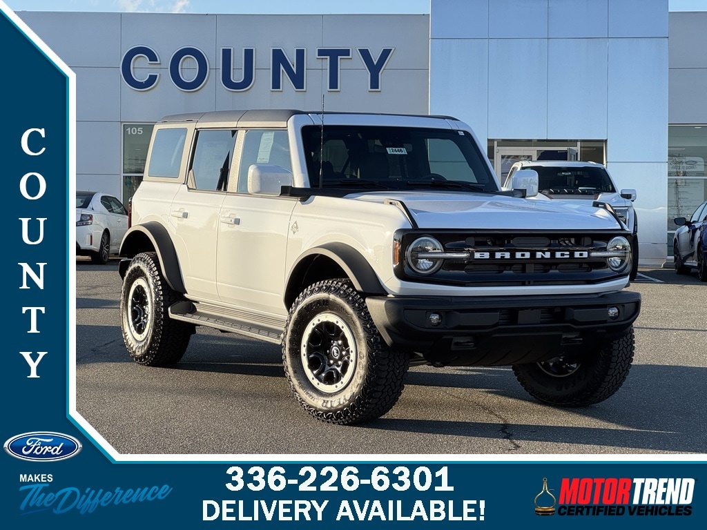 2025 Ford Bronco 4-Door Outer Banks's photo