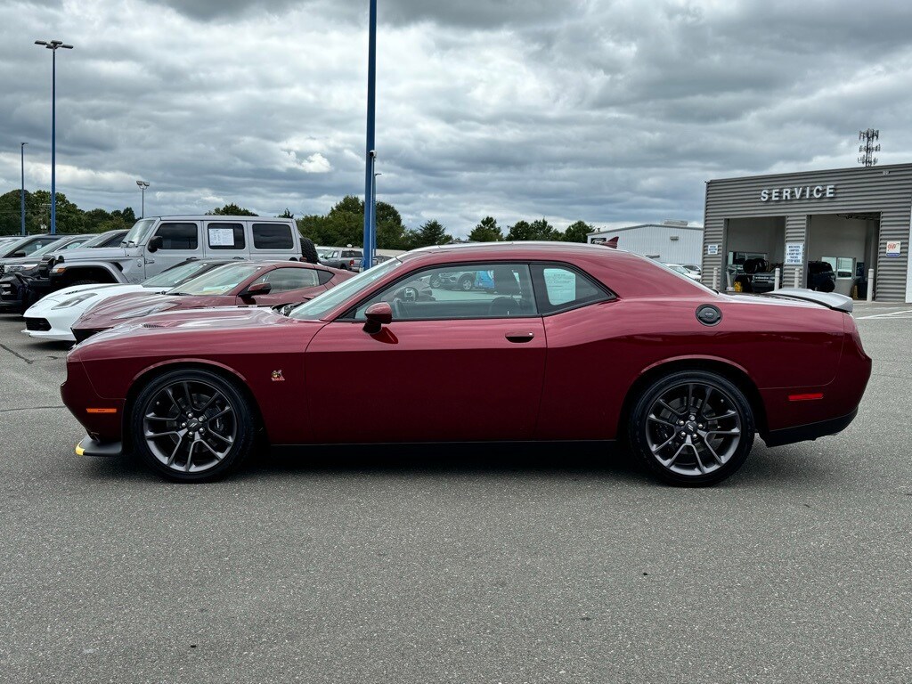 2023 Dodge Challenger R/T Scat Pack photo 3