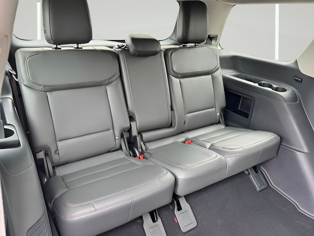 2025 Ford Expedition Active - Photo 29