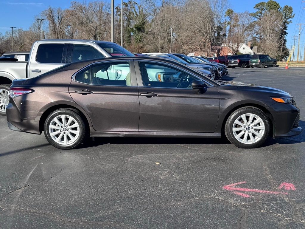 Used 2018 Toyota Camry LE Sedan