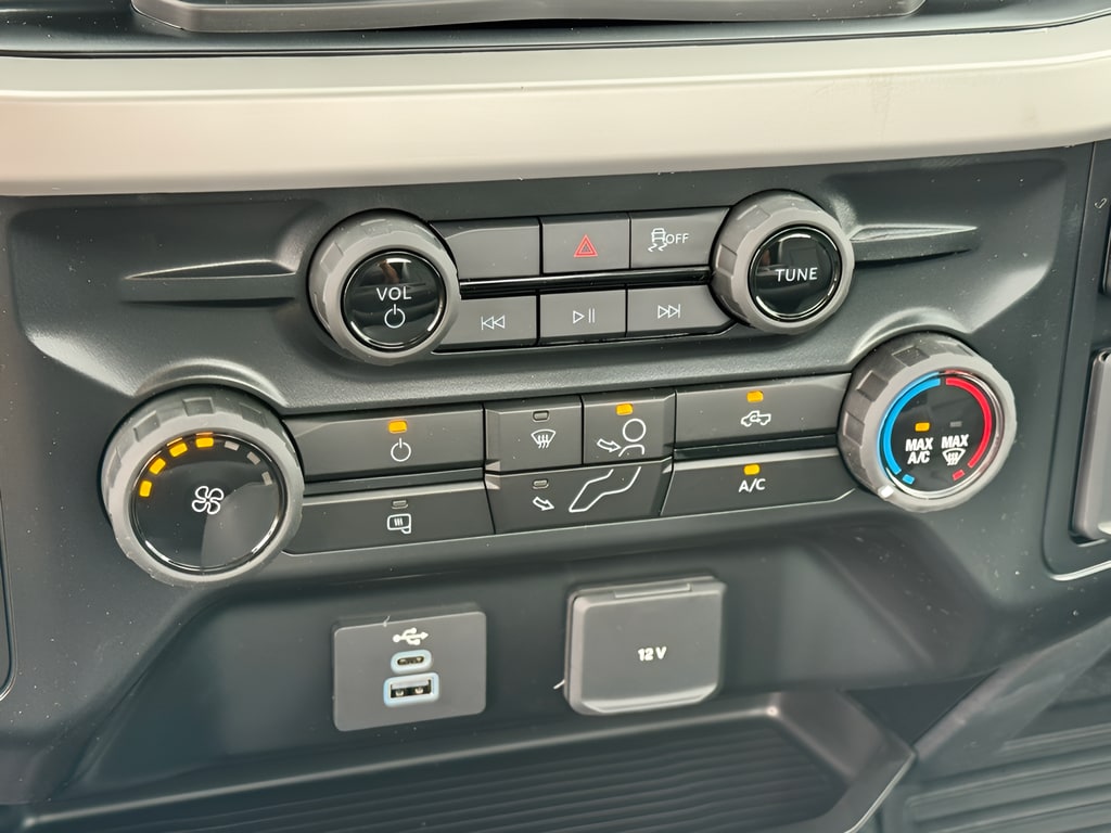 2025 Ford F-250 Super Duty XL - Photo 27
