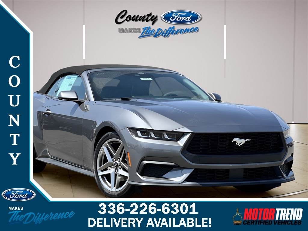 2025 Ford Mustang EcoBoost Premium's photo