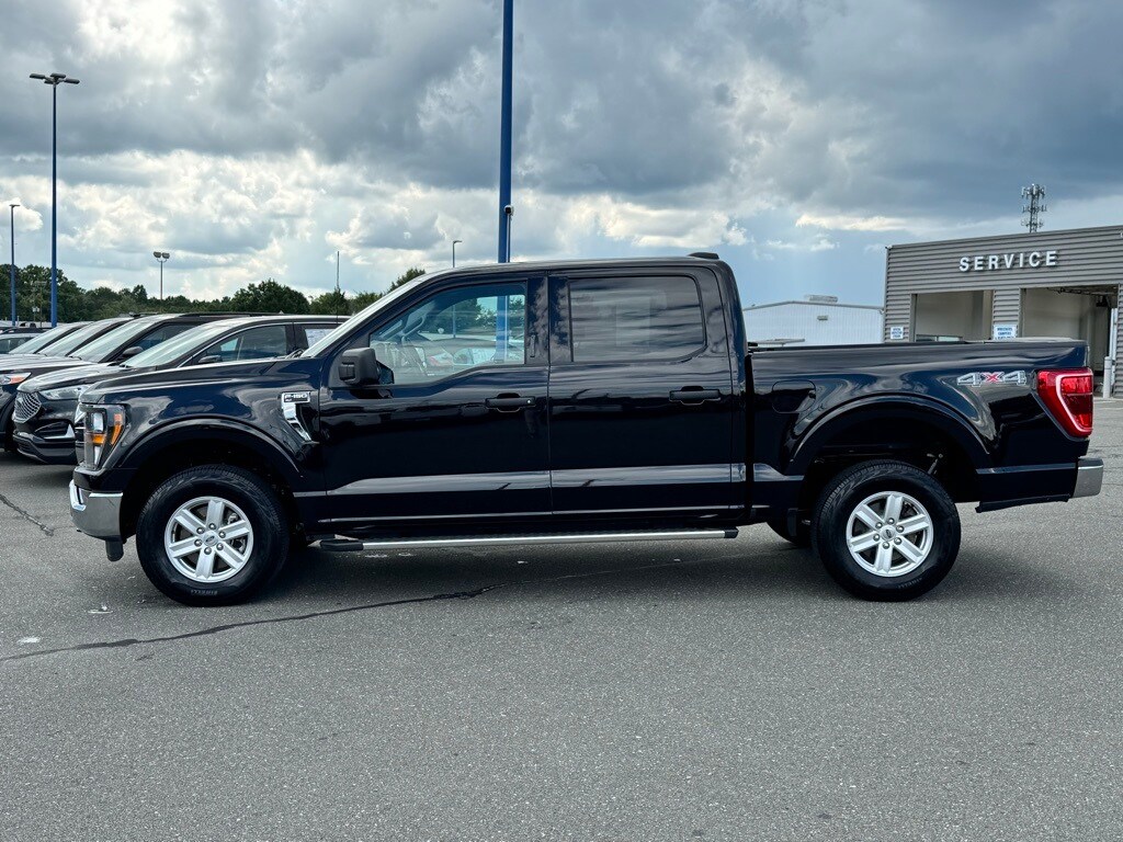 2023 Ford F-150 XLT photo 3
