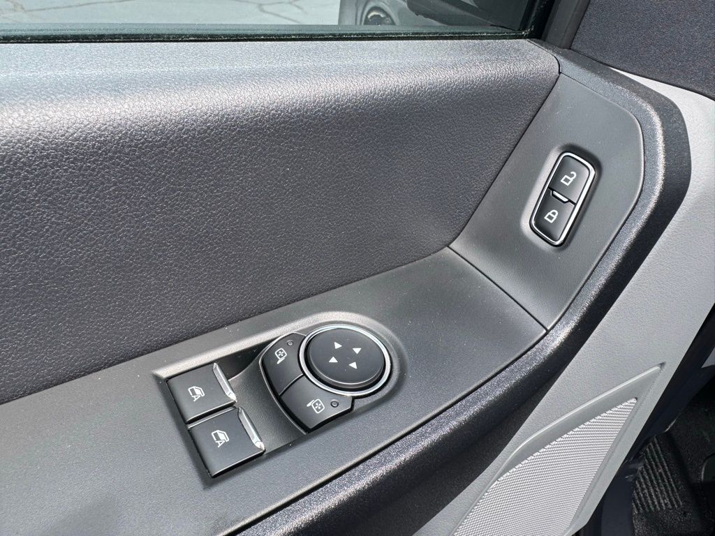 2025 Ford F-350 Super Duty XL - Photo 19
