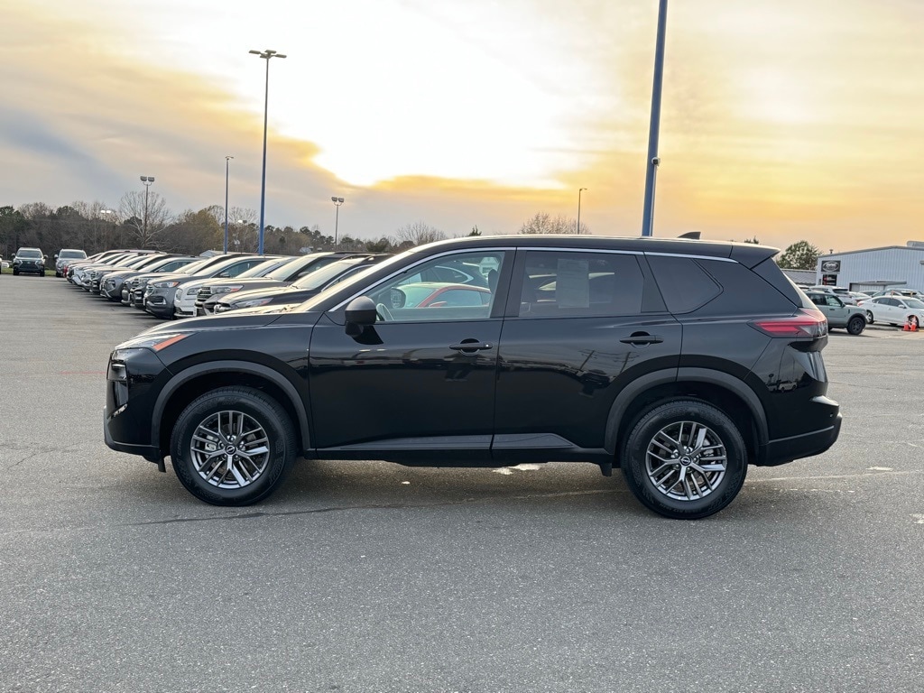 Used 2024 Nissan Rogue S SUV