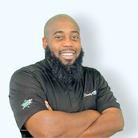 Staff member Shawn Williams from 5a59becadaf5