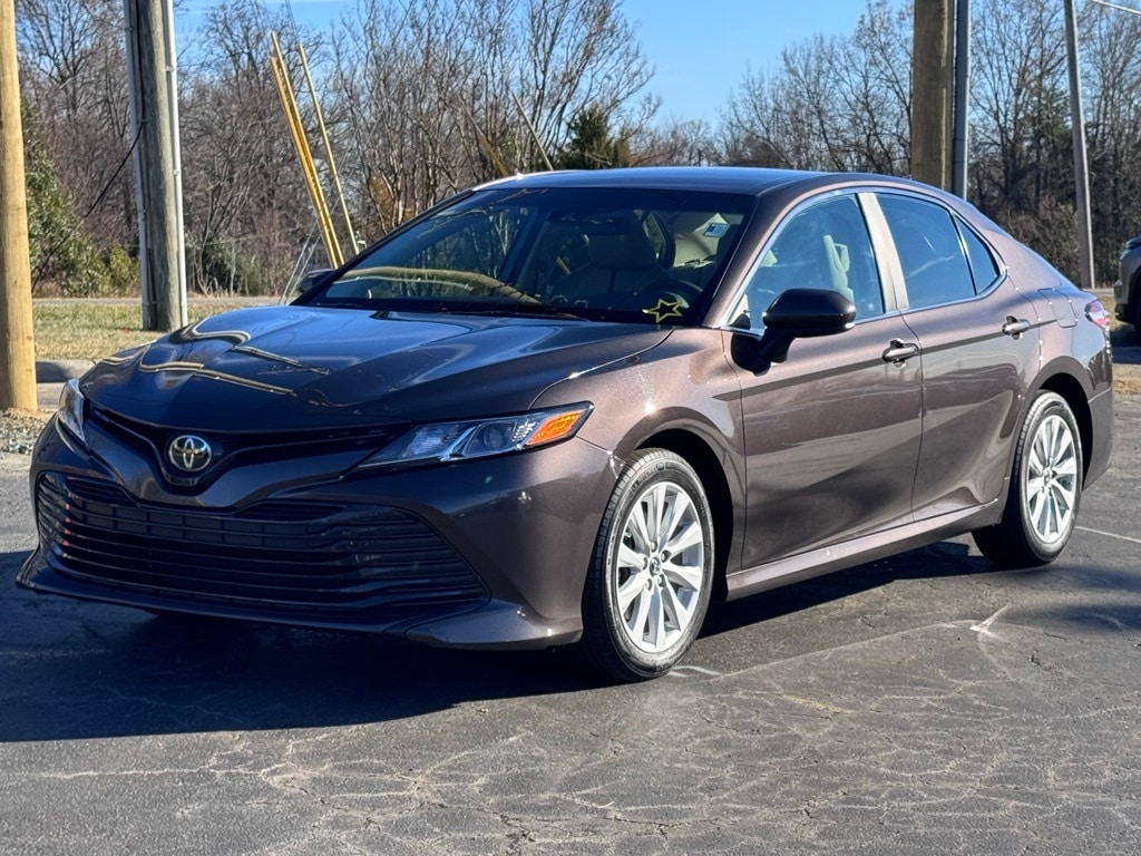 Used 2018 Toyota Camry LE Sedan