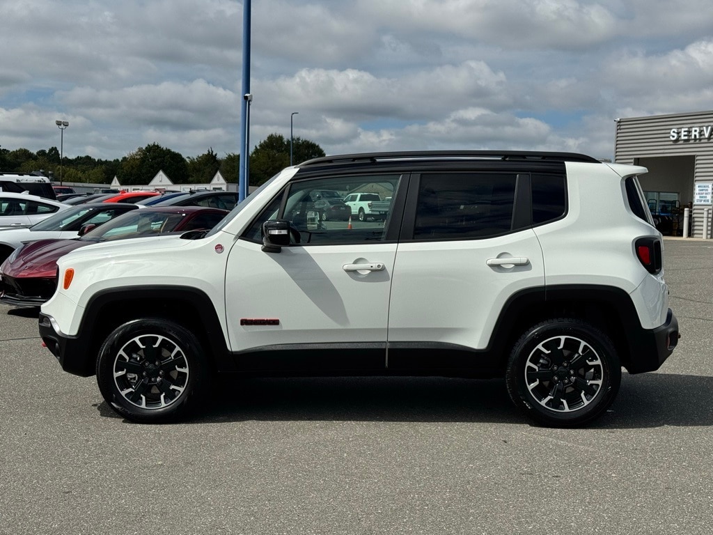 Used 2023 Jeep Renegade Trailhawk SUV