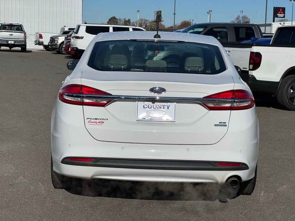 Used 2018 Ford Fusion SE Sedan