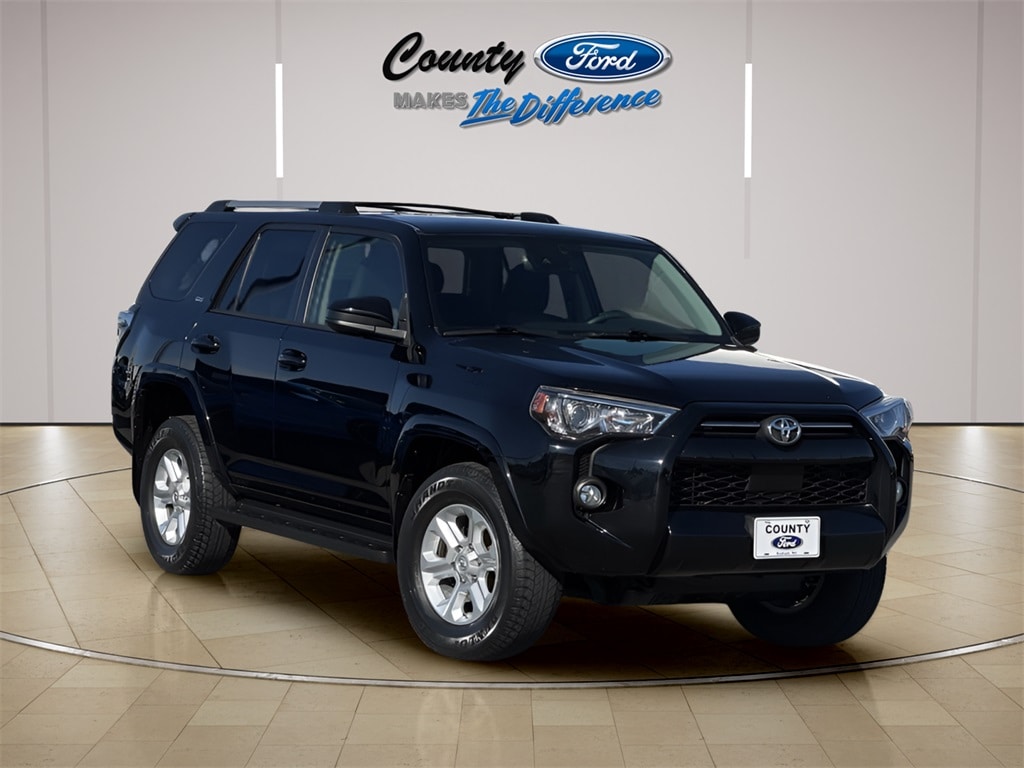 2020 Toyota 4Runner SR5's photo