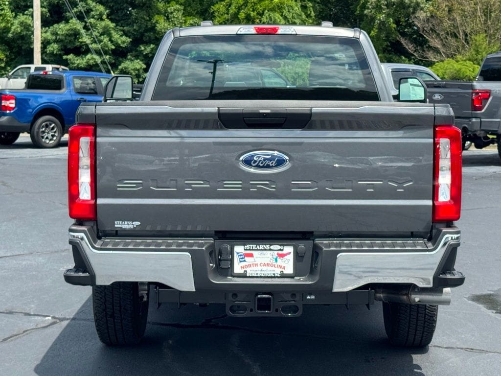 2025 Ford F-350 Super Duty XL - Photo 16