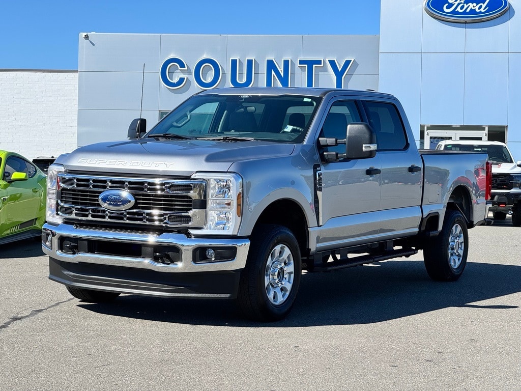 Used 2024 Ford F-250SD XLT Truck