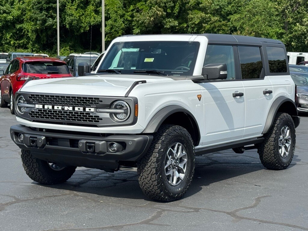 New 2025 Ford Bronco Badlands SUV