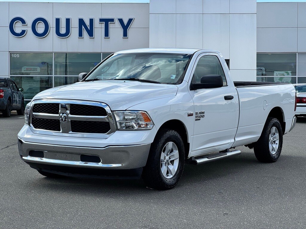 2019 Ram 1500 Classic Tradesman photo 2
