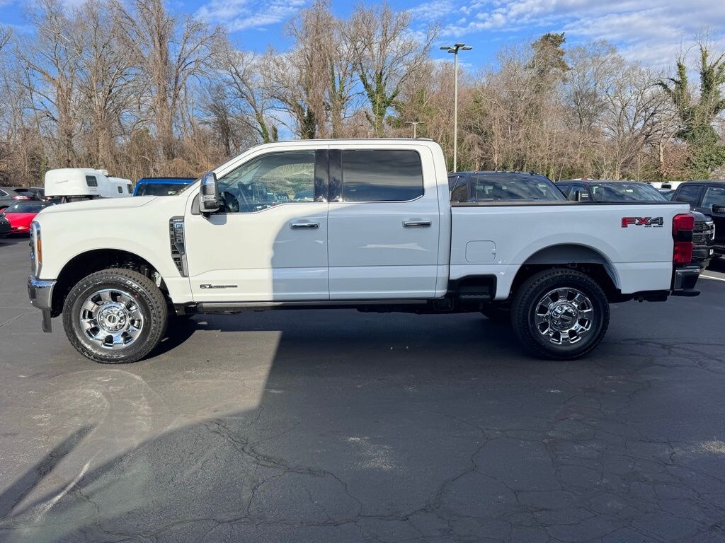 New 2026 Ford F-350SD Lariat Truck