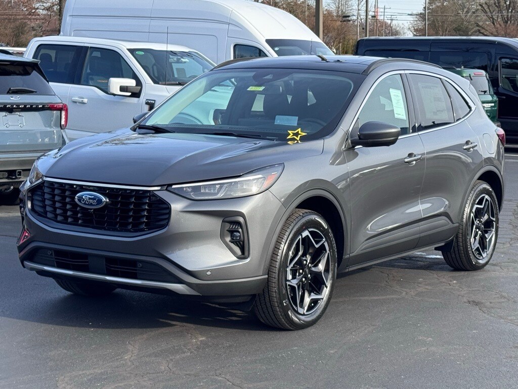 New 2026 Ford Escape Hybrid Platinum SUV