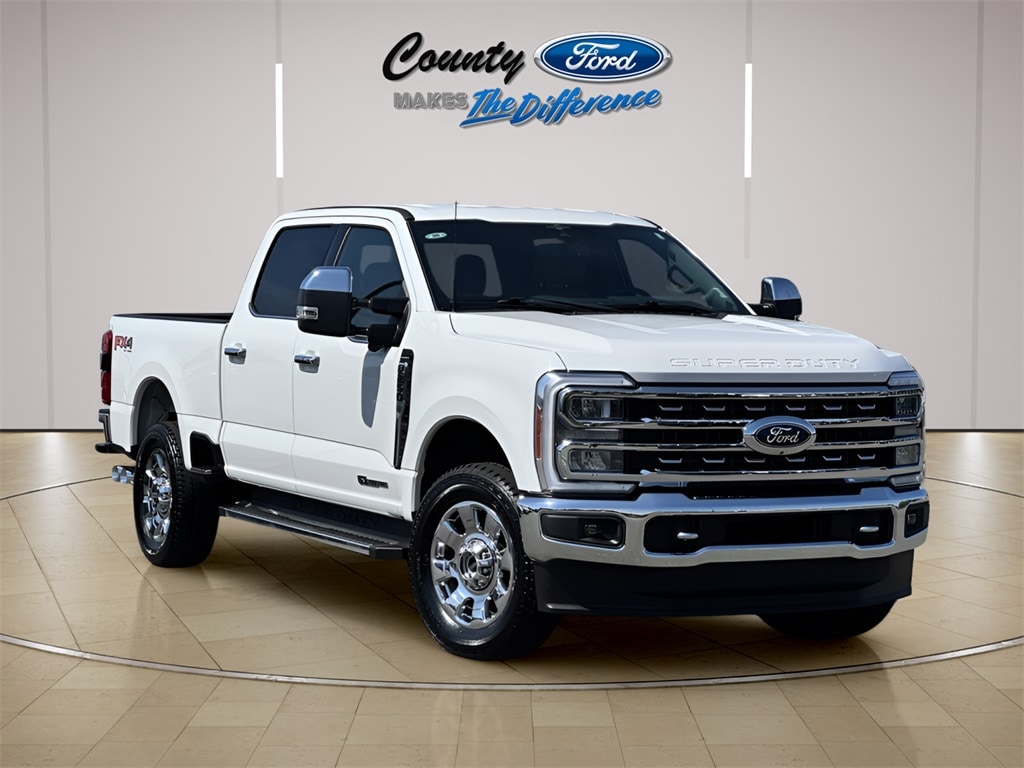 2023 Ford F-250 Super Duty Lariat's photo