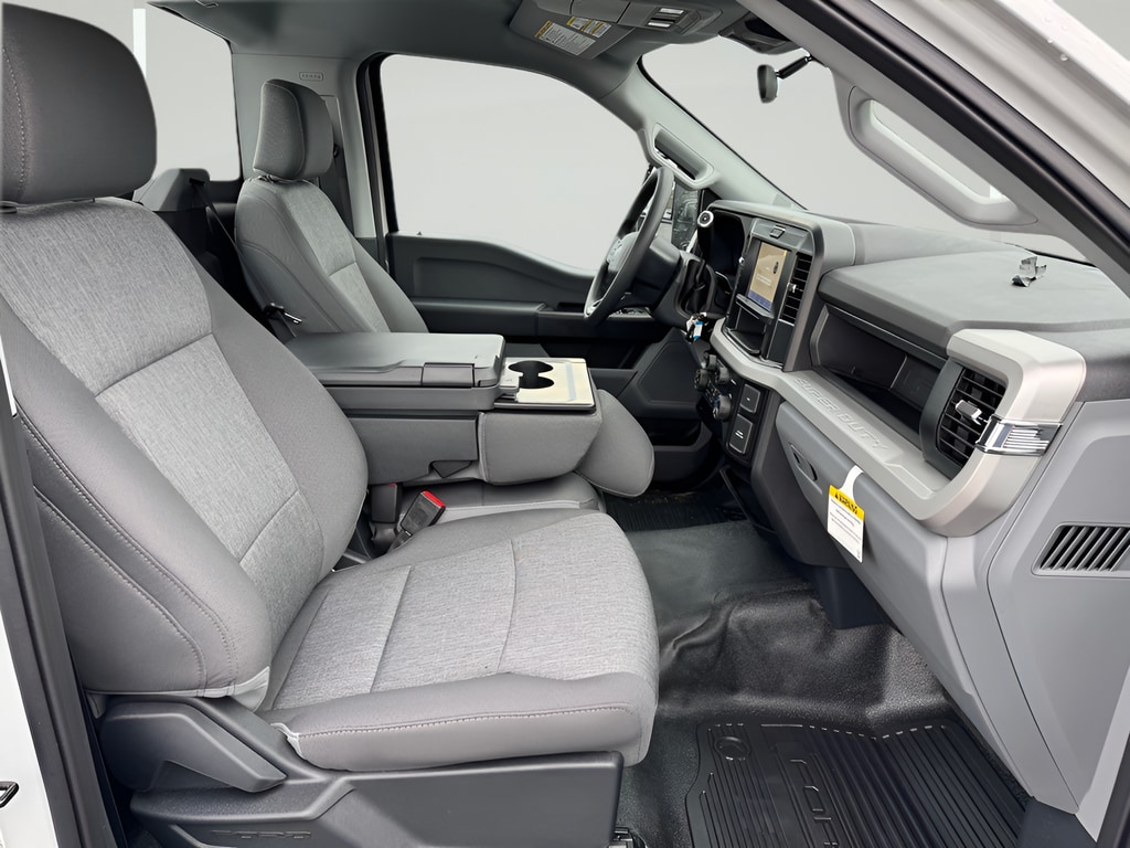 2025 Ford F-350 Super Duty XL - Photo 30