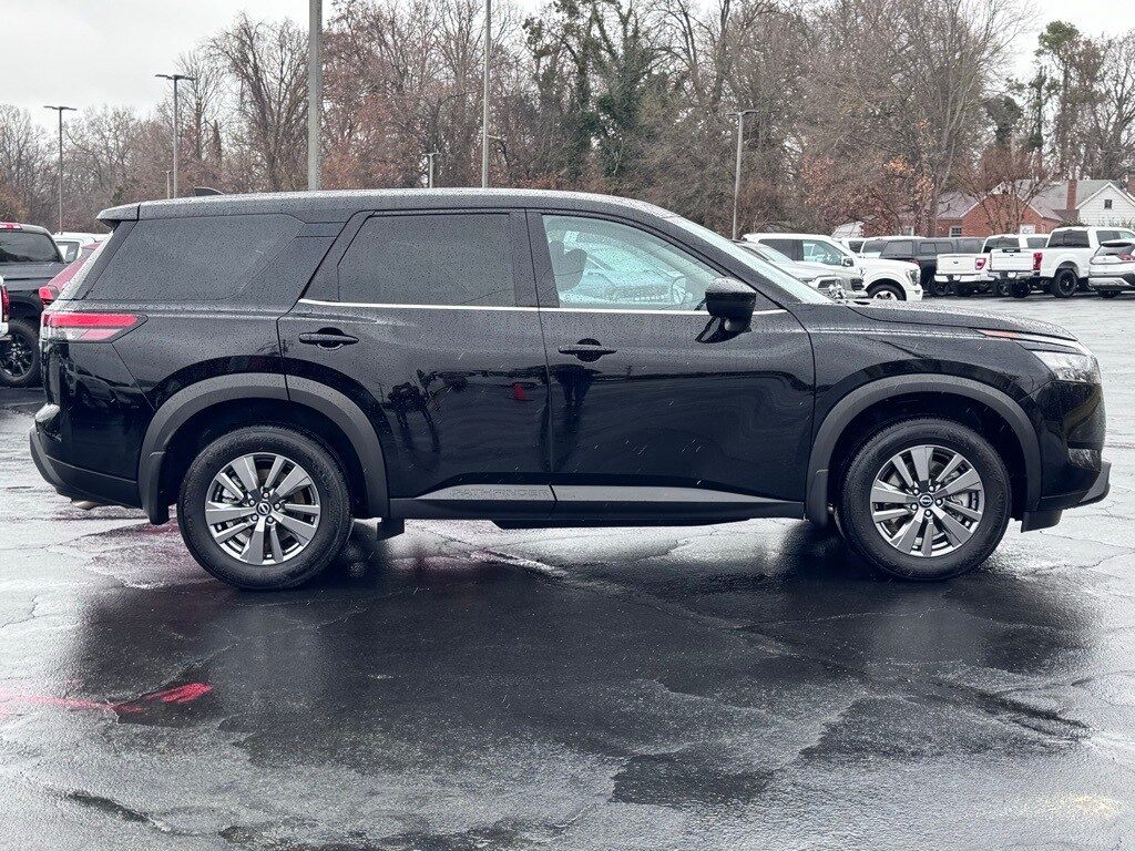 Used 2025 Nissan Pathfinder S SUV