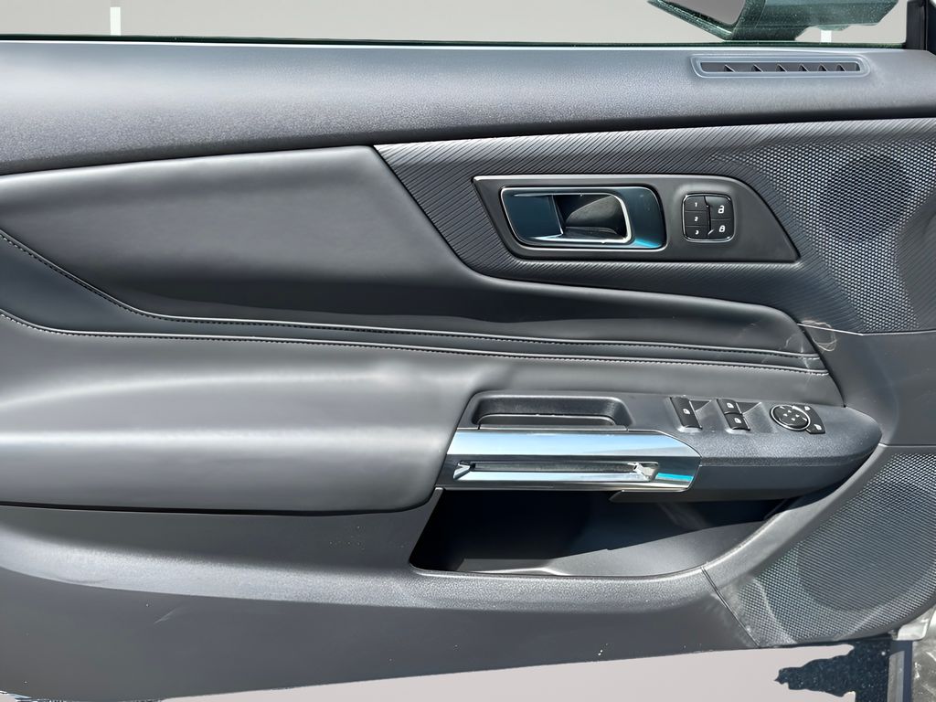 2025 Ford Mustang EcoBoost Premium Convertible - Photo 13