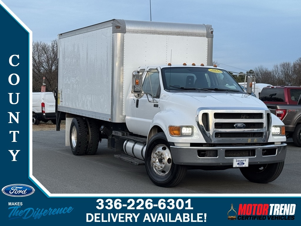 2011 Ford F-650's photo