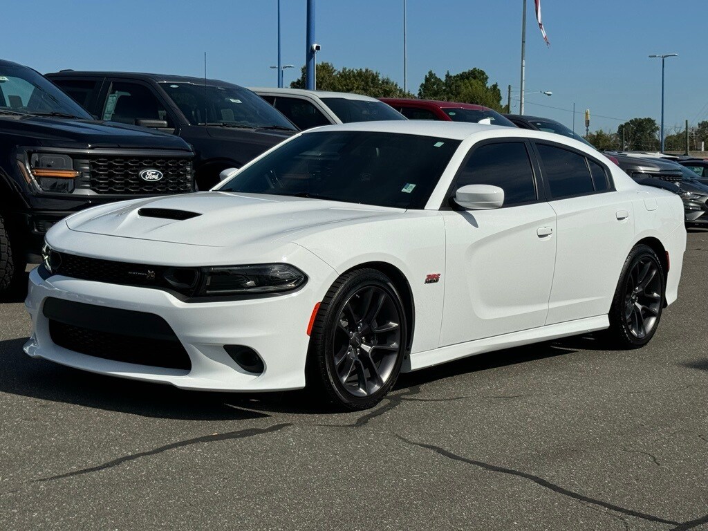 Used 2022 Dodge Charger Scat Pack with VIN 2C3CDXGJ6NH164031 for sale in Graham, NC