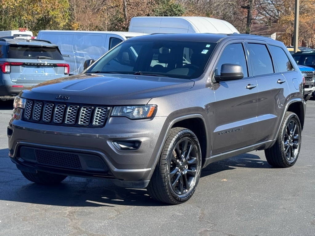 Used 2020 Jeep Grand Cherokee Altitude SUV