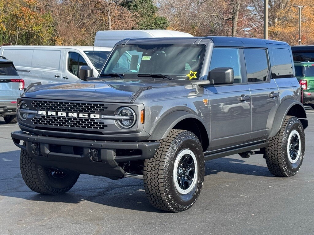 New 2025 Ford Bronco Badlands SUV