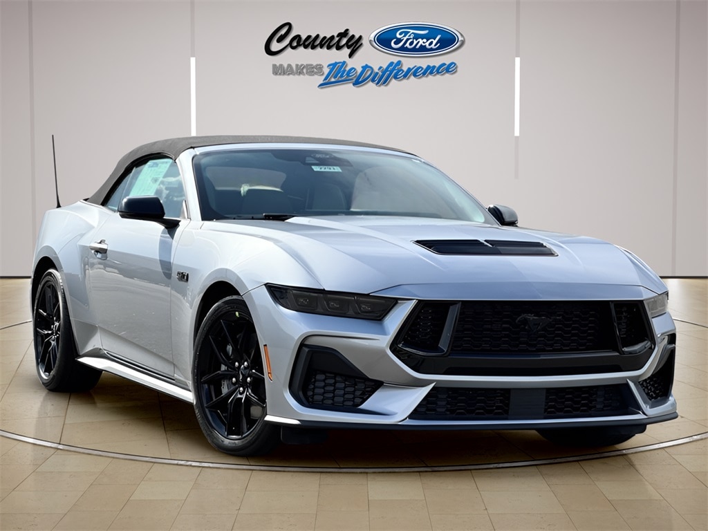 2025 Ford Mustang GT Premium's photo