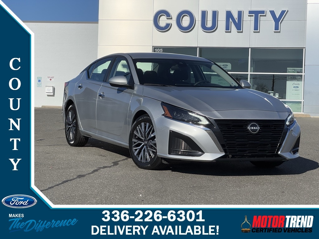 Used 2023 Nissan Altima 2.5 SV Sedan