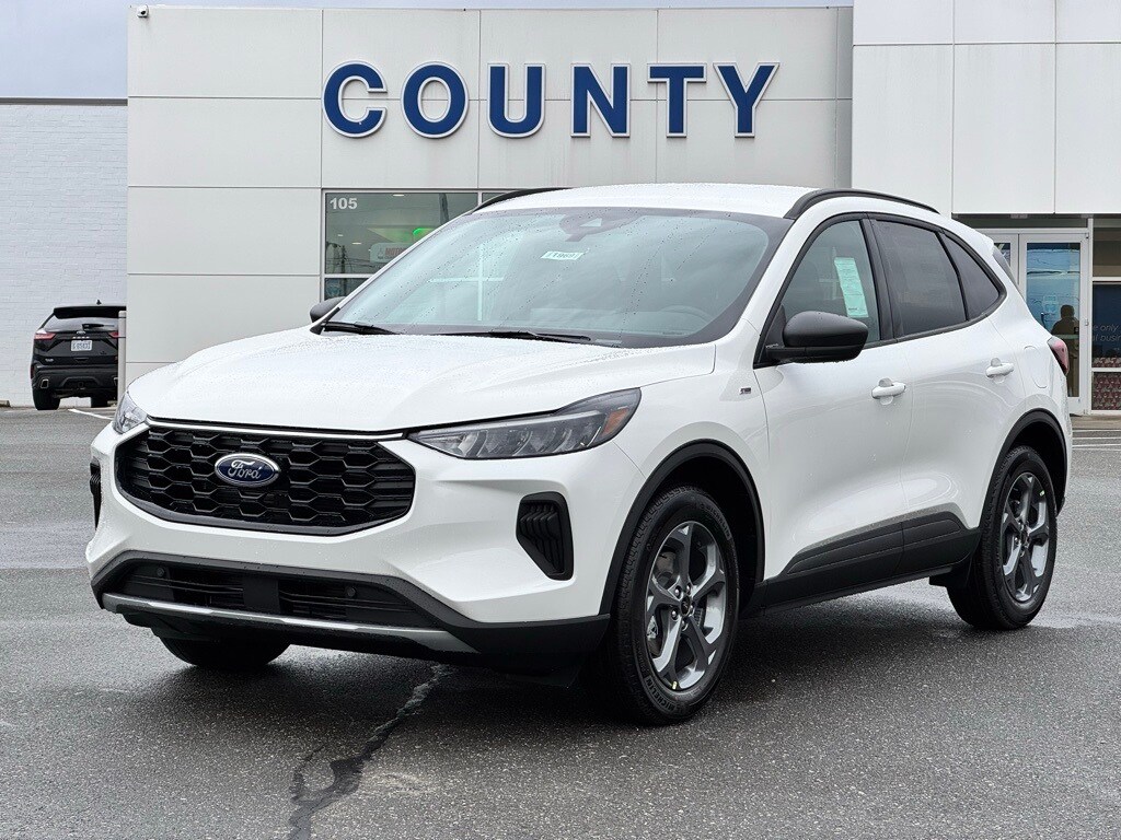 2025 Ford Escape ST-Line photo 2