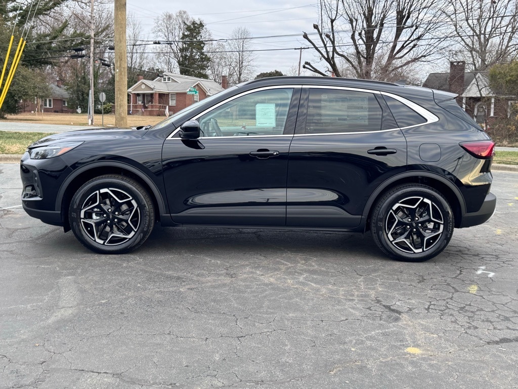 New 2026 Ford Escape Hybrid Platinum SUV