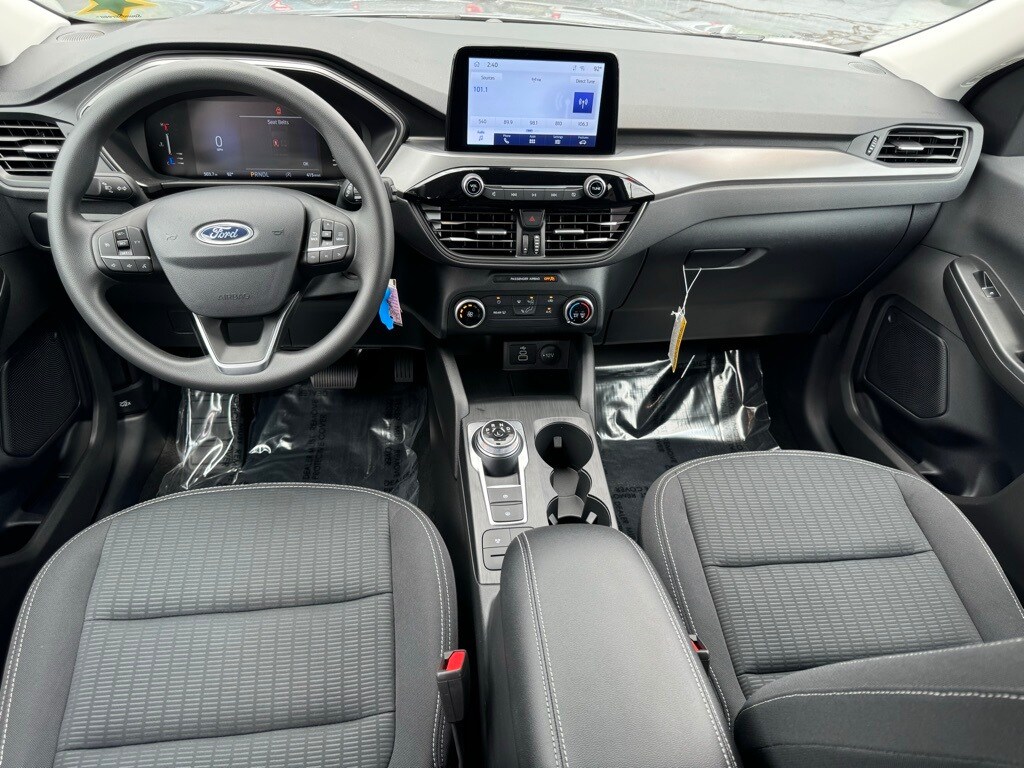 New 2024 Ford Escape Base SUV