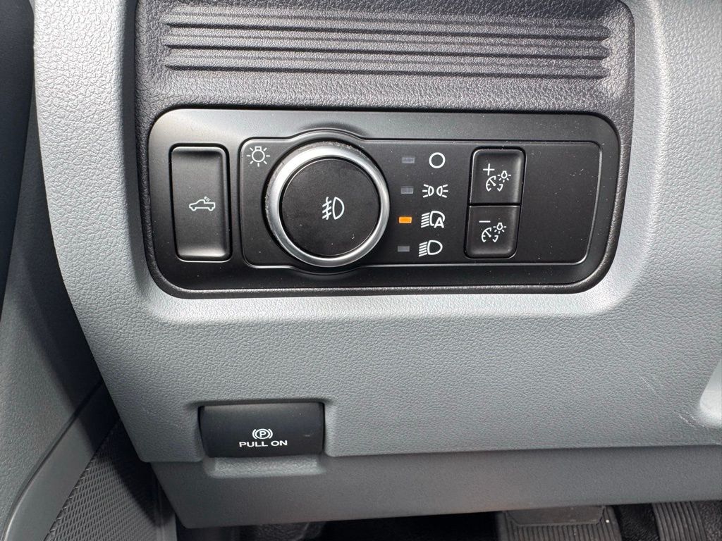 2025 Ford F-350 Super Duty XL - Photo 28