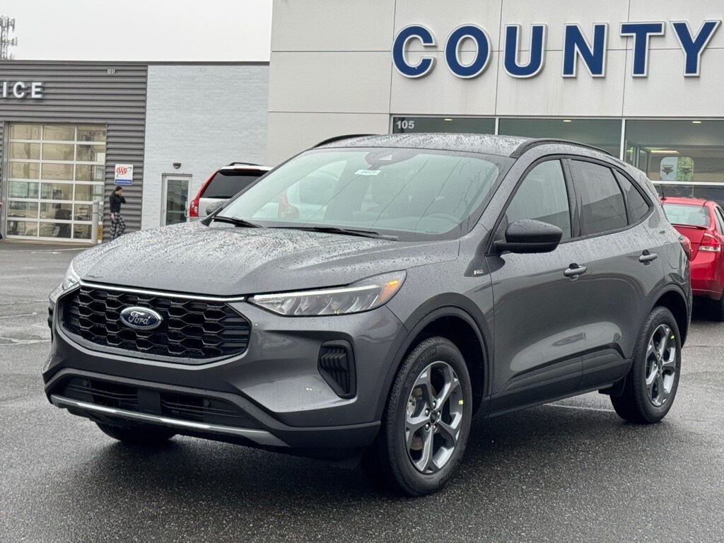 2025 Ford Escape ST-Line photo 2