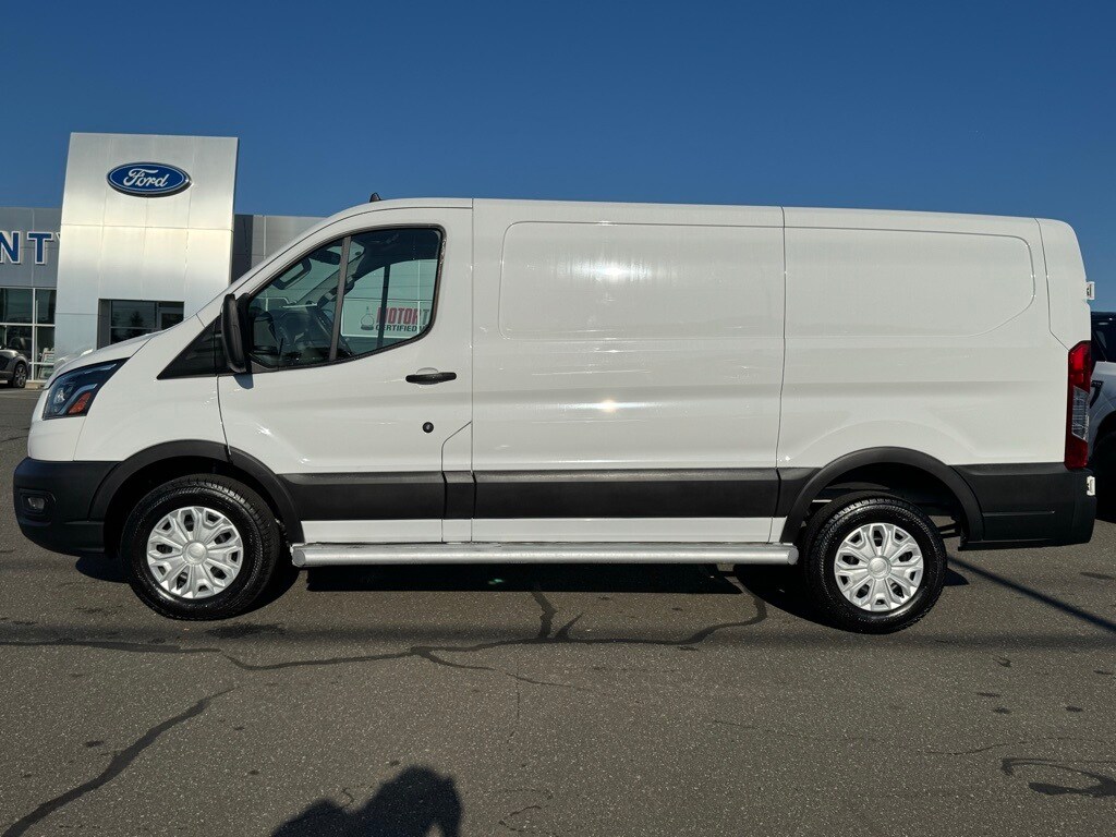 2023 Ford Transit photo 3