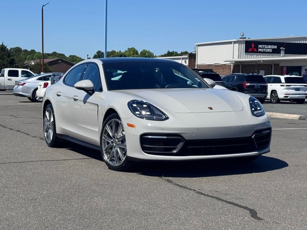 2021 Porsche Panamera 4's photo