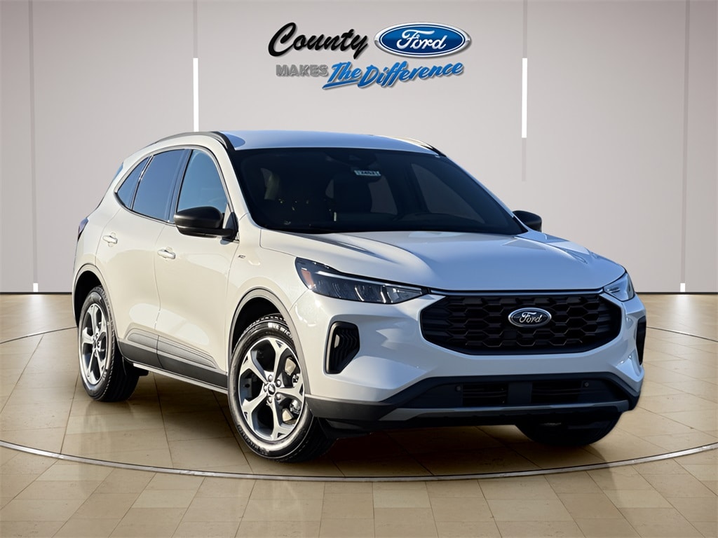 2026 Ford Escape ST-Line's photo