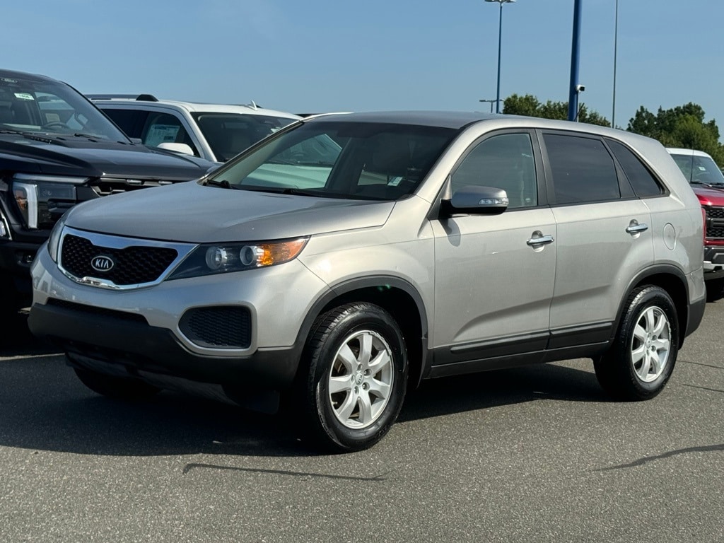 Used 2013 Kia Sorento LX with VIN 5XYKT3A12DG330635 for sale in Graham, NC