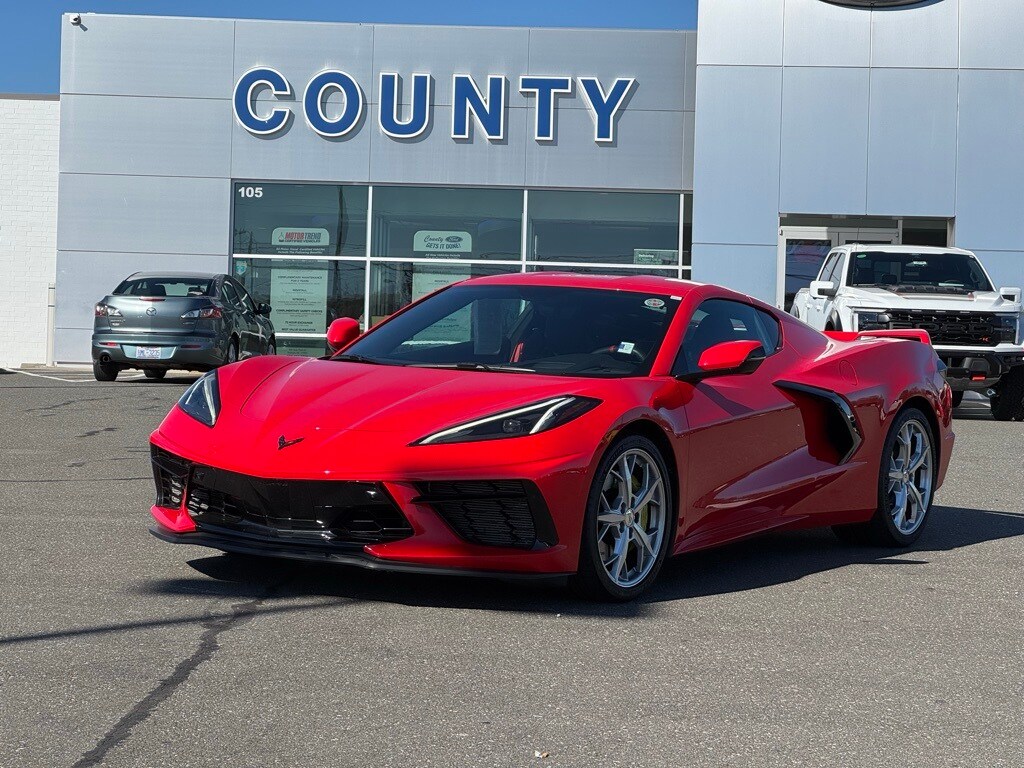 2020 Chevrolet Corvette Stingray Coupe photo 2
