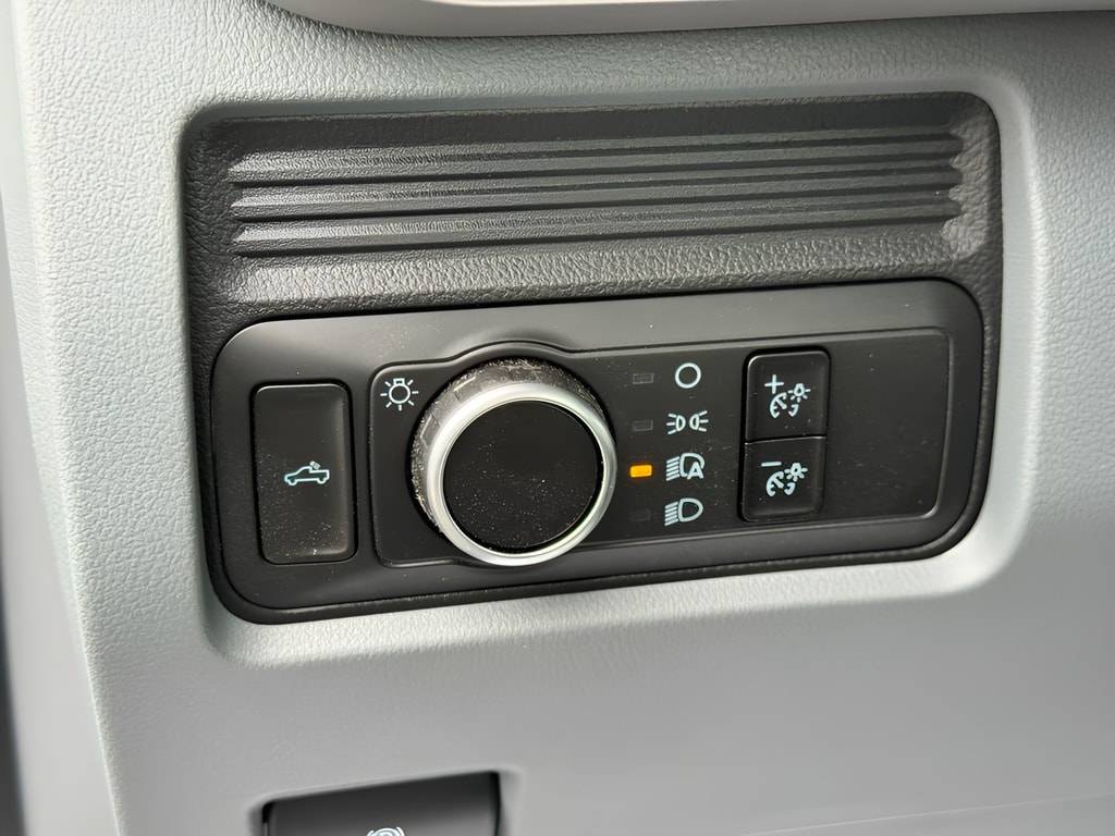 2025 Ford F-350 Super Duty XL - Photo 33