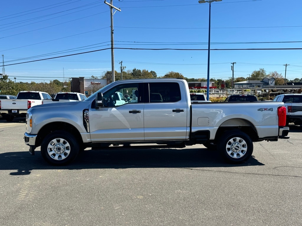 Used 2024 Ford F-250SD XLT Truck