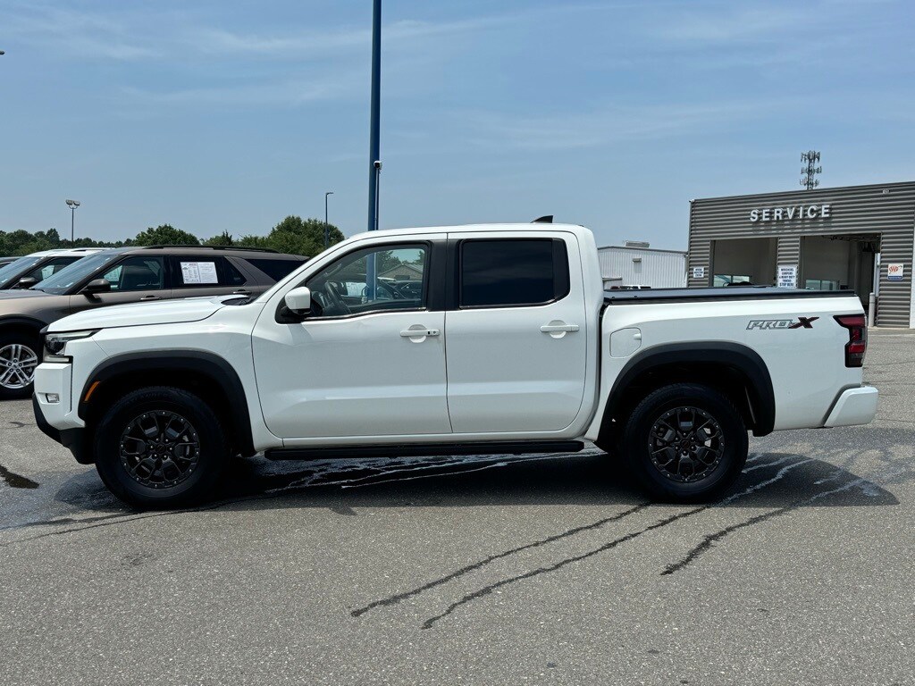 2023 Nissan Frontier PRO-X photo 3