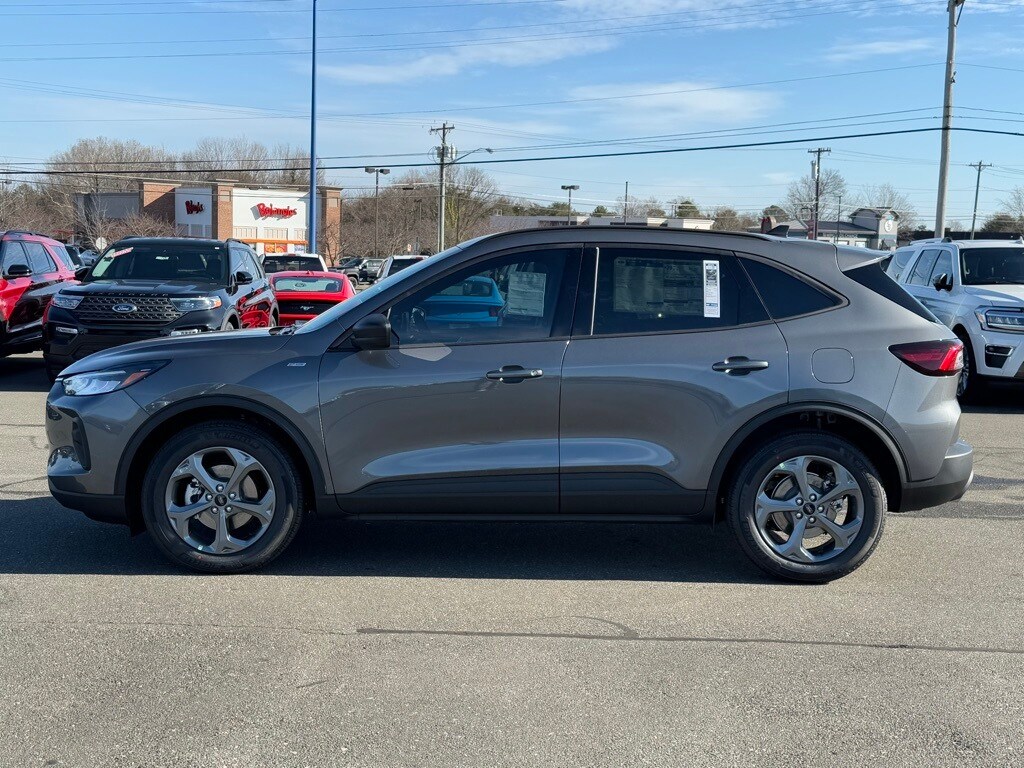 2025 Ford Escape Hybrid ST-Line photo 3